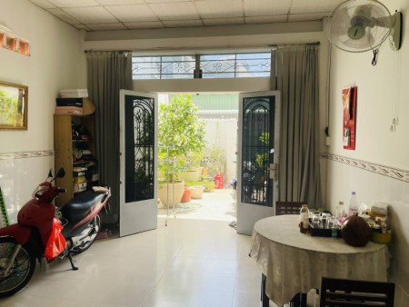 Bán nhà 2 tầng, Hẻm xe hơi, đường 359, phường Phước Long B, quận 9, Giá siêu tốt