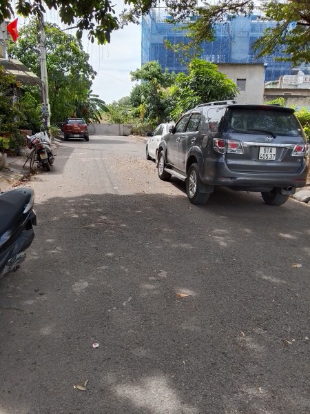 Bán nhà 2 tầng 1 trệt 1 lầu 72m2, 3.43 tỷ đường nhựa 12m,dt743,Nguyễn Thị khắp, tân đông hiệp