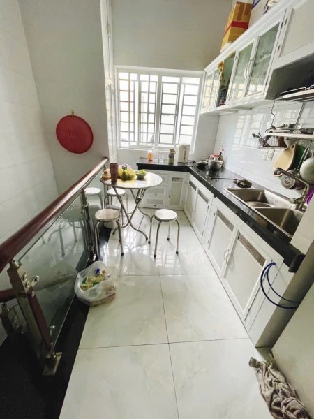 Mặt tiền 10M hơn 7 tỷ, nhà 5 tầng, 5PN, hoàn công đầy đủ, đường Lò Gốm, quận 6