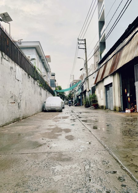 Nhà bán hẻm 7m thông, xe hơi vào nhà, 4x15M, hơn 4 tỷ, đường Mã Lò, Bình Tân
