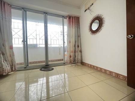 Rộng 93m2, 2p ngủ, nội thất, lầu 1, Đinh Công Tráng, Tân Định, Q1 giá 12tr/th