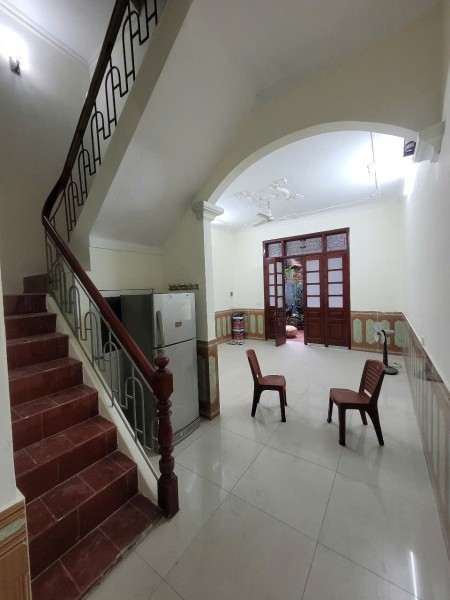 Chính chủ cần cho thuê nhà nguyên căn 210m2 (3 tầng) phố Thanh Lân, Hoàng Mai, Hà Nội