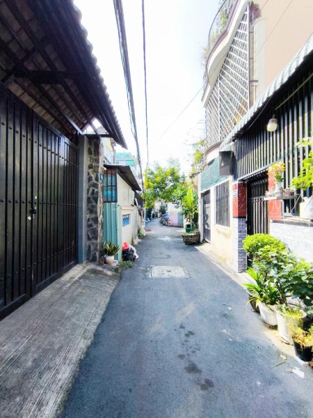 Bán Nhà C4, 92m2, mặt tiền đường số, Ngay chợ nhỏ (chợ Hiệp Phú) P Hiệp Phú, Q9