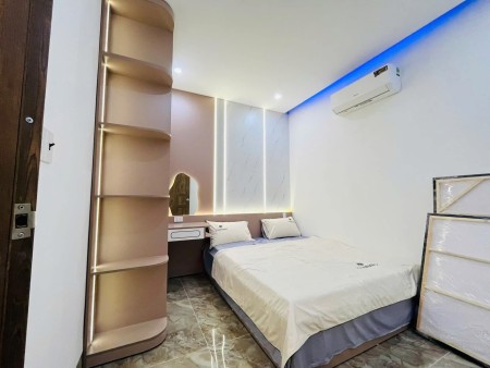 Cần bán gấp nhà ngay Vòng Xoay An Phú Thuận An, Bình Dương