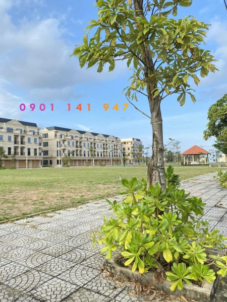 Cần bán gấp - Lô đất 120M2 - Đường 27M gần FPT chỉ 2 tỷ 99.