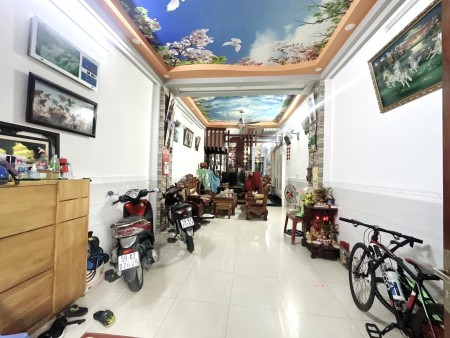Bán nhà mặt tiền quận 6 - Nhà đẹp xuất sắc - Ô tô đỗ ngày đêm - Sổ đẹp như hoa hậu 13.5 tỷ