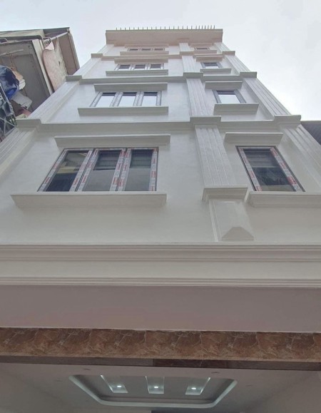 Bán nhà Hồ Tùng Mậu – 7 Tầng thang máy – Oto 7 vào nhà giá hiểm 13T. LH: 0949859830.