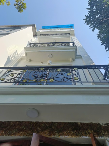Hàm Nghi 36m26 tầng, Thang máy, ô tô, 4 ngủ đón Tết, giá 8.9 tỷ