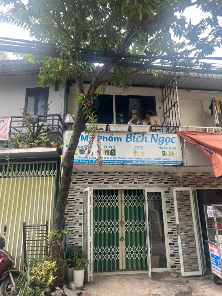 Đức 1.05 tỷ. Chủ cần bán gấp căn nhà tại đường 11, Tăng Nhơn Phú B, Tp Thủ Đức