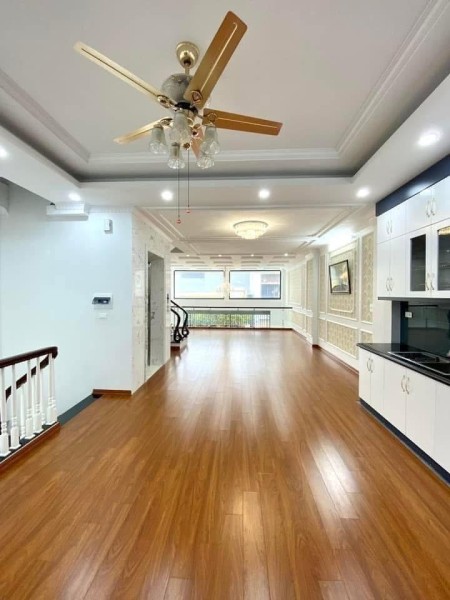 Bán nhà khu đấu giá Phúc Lợi. 90m2. Mt 6m. 5 tầng thang máy xịn xò. Giá 19,1 tỷ
