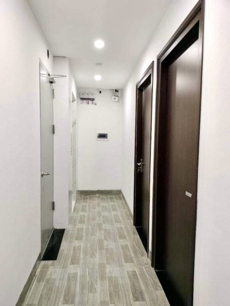 Bán nhà Trần Duy Hưng, ô tô vào nhà. Diện tích 65m2 x 5t, mt 4.5m, giá 14.9 tỷ