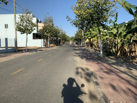 Bán đất thổ cư mặt tiền đường nhựa tại Thị Trấn Tân Hoà Gò Công Đông Tiền Giang, 90m2 sổ riêng