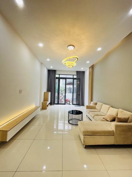 Chủ gấp bán nhà tại đường số 2, Trường Thọ, Thủ Đức, 63m2, Giá 6 Tỷ3