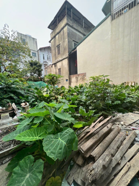Căn nhà ngon Ỷ La, Hà Đông - Đất chia 2 lô - Đầu tư xây bán - Mặt tiền siêu rộng giá tốt cho khách