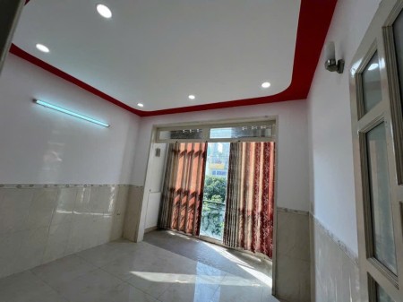 Nhà 3 tầng BTCT ngay nhà thờ Bình Thuận - Giáp Tân Phú - 53m2 - Đường 8M