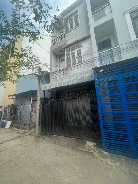 Nhà 1 trệt 2 lầu nằm hẻm đường 160, TNP A, Quận 9 5,2 tỷ