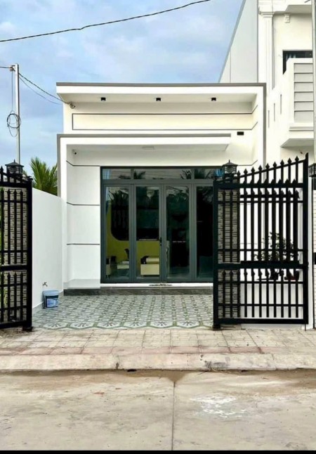 Cần sang gấp căn nhà ở đường Bùi Tư Toàn quận Bình Tân giá 900tr (còn thương lượng)