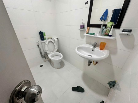 Chung cư Oriental Plaza, Âu Cơ, Tân Phú: 13tr/th, 91m2, 2pn 2wc có nội thất.