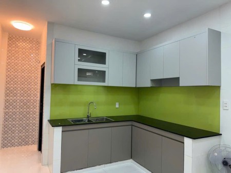 Phường 10 Tân Bình - Nhà mới xây, diện tích gần 50m², 3 tầng, giá chỉ 4.x tỷ.