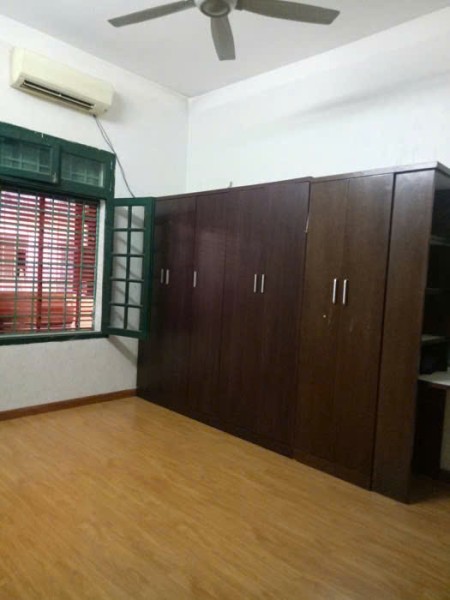 Nhà đẹp TT Hoàng Mai, ở ngay - ô tô đỗ cửa. Tiện ích bạt ngàn: chợ, siêu thị, trường học ko thiếu gì