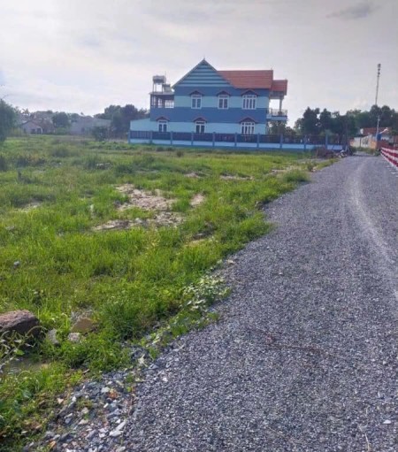 Kẹt tiền bán nhanh 1210M2 đất ngay chợ, gần KCN xây trọ cho thuê. Giá 170 triệu