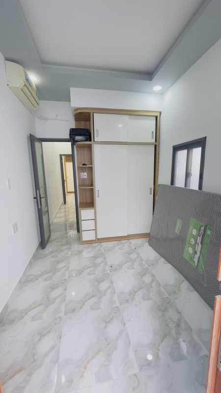 Bán nhà quận 11 - Nhà chủ mới xây 3 tầng mới tinh khôi - 3.95 T