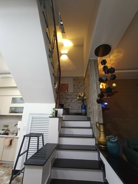 Bán Nhà Đẹp 2 Tầng, 53m2, Ngang 4, Nở hậu tài lộc, Đường 160, TNPA, Q.9