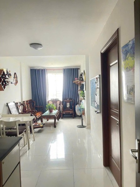Chung cư Miếu Nổi(thang máy), Vũ Huy Tấn, BT: 10tr/th, 2p ngủ, NT 67m2.
