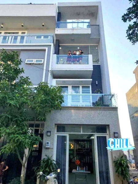 Nhà đẹp nguyên căn nup hẻm Quang Trung P14. 4,5x15m