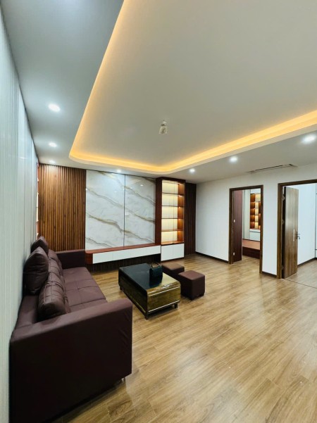 Cần bán chung cư CT3 Yên Hoà, mặt đường Dương Đình Nghệ, Quận Cầu Giấy, TP Hà Nội