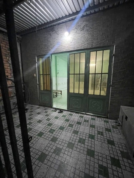 Gần ngã ba Hồng Châu, 5x25m, Giá siêu hời chỉ 3,5tr / tháng