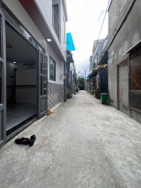 Bán nhà Quận 12 hẻm xe tải con gần Hiệp Thành City