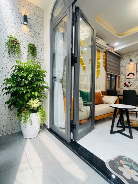 Nhà mới đón Tết - Gần mặt tiền - 40m2 - 2 Tầng - Lê Quang Định, P.1, Gò Vấp, TP.HCM