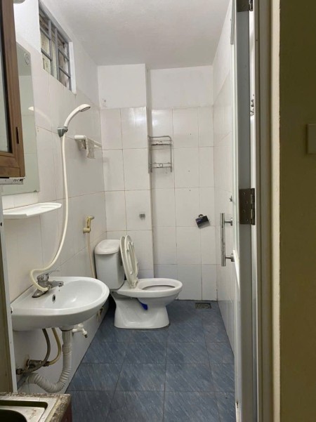 Chung cư Nguyễn Trãi, P8, Quận 5: 74m2, 2p ngủ, NT 9tr/tháng.