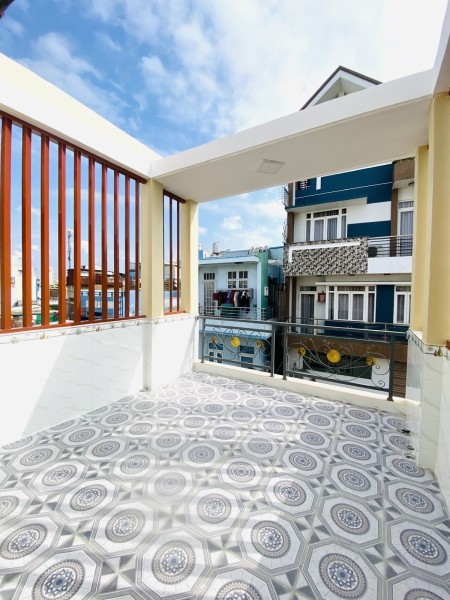 Bán nhà quận 6 - Hẻm xe hơi xát mặt tiền 1 căn - Nhà 3 tầng BTCT mới xây 6.7 T