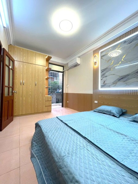 Bán nhà Minh Khai. Chưa tới 4ty, 30m2 -3PN. Có sổ đỏ không QH. Xem là ưng.