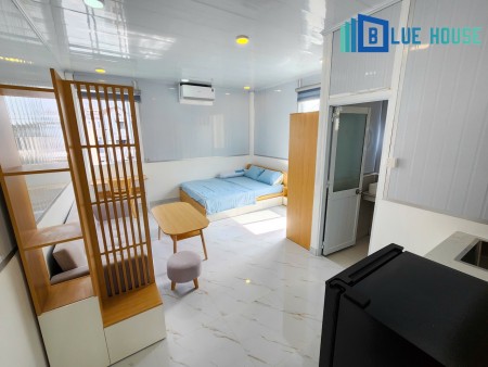 Căn hộ dịch vụ 3 cửa đón sáng tại Tứ Hải, Khu Đất Thánh, P6, quận 10. Giá giảm còn 9 triệu/tháng