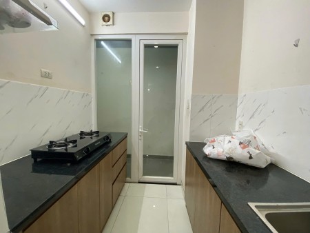 căn hộ Era (The Useful) Lạc Long Quân, Tân Bình: 73m2 - 2p ngủ, 2wc, giá 9.5tr