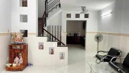 Nhà bán hẻm xe hơi tránh nhau, khu trung tâm Q7, 53 m2, 4 tầng, 9.x tỷ.