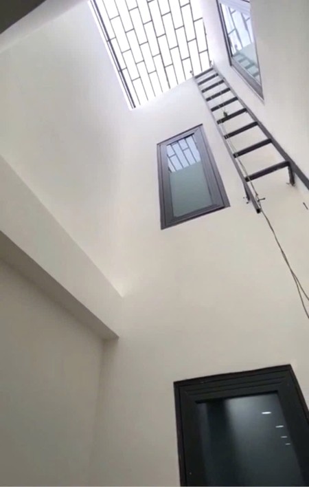 Bán nhà quận 6 - Ba tầng nở hậu còn mới ngay trung tâm có giếng trời thoáng mát 5.45 T