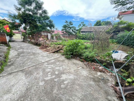 Bán đất xã Thuỷ Xuân Tiên, Chương Mỹ, HN. Oto vào đất. DT 270m, giá 1,95 tỷ. Chia 2 lô đẹp.