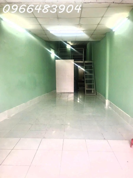 Cho thuê nhà 60m2 mặt tiền đường Quốc Lộ 13 Hiệp Bình Phước