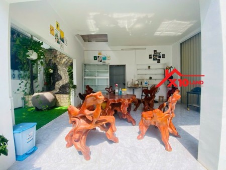 Bán Gấp nhà 2 mặt tiền cách Nguyễn Ái Quốc 30m, chỉ 8.5tỷ.