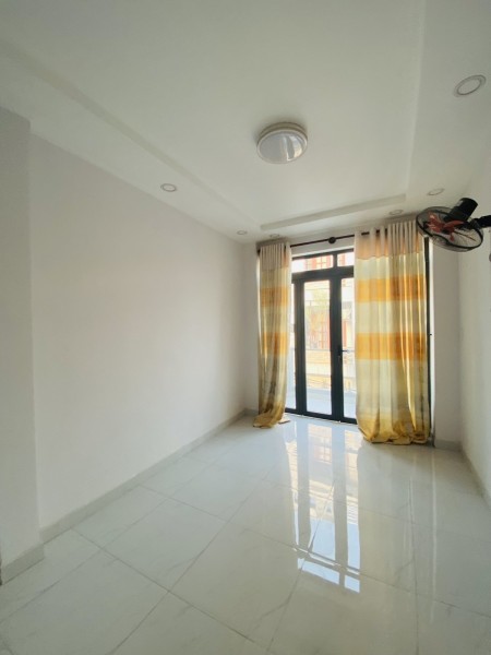 Bán nhà quận 6 - Hẻm xe hơi thông sát mặt tiền khu ẩm thực - 4 tầng BTCT 6.2 T