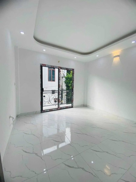 Bán nhà Cao Viên, Thanh Oai, 32m2 x 3T, 2.4 tỷ, oto, lô góc, cách Hà Đông 1.5KM