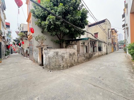 Bán Đất 100% Thổ cư, Ngõ ô tô, chủ nhà thiện chí bán, giá cả thương lượng thoải mái