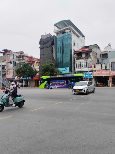 Mặt phố Ngô Gia Tự kinh doanh vị trí đẹp