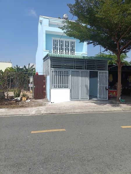 Bán nhà 5*22m kiên cố. Lầu tum trệt. Mt nhựa thông Tân Hiệp. Hocmon