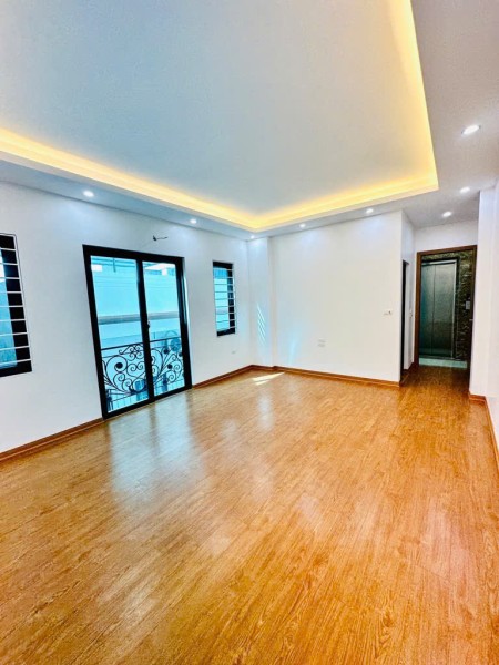 Nhà đẹp ở ngay - Thoáng sáng - Đa dạng tiện ích
