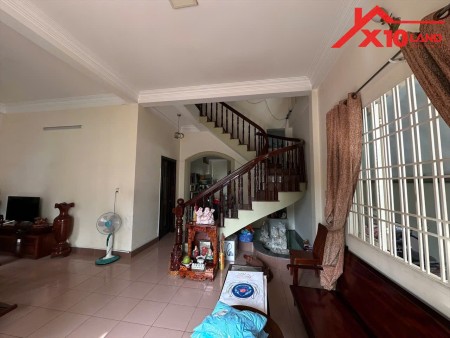 Bán nhà 2 tầng 200m2 thổ cư gần công viên Biên Hùng. Chỉ 10,5 tỷ